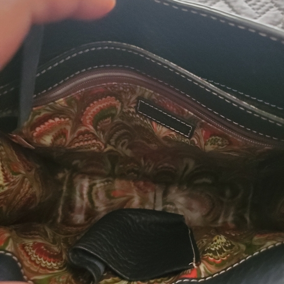 💯 authentic Dooney & Bourke - Picture 6 of 14